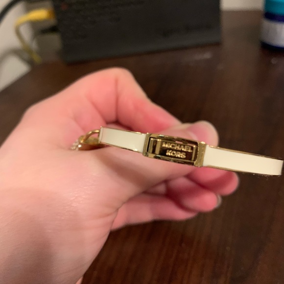 Michael Kors bracelet white and gold diamond lock - Picture 3 of 5